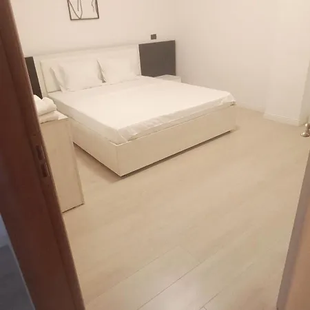 Art 2 Durrës